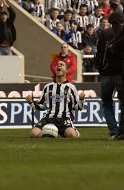 初代LPL一姐小苍泪洒直播间，称自己直播没有意义，不是钱的事儿，主要是没能力留住大哥～